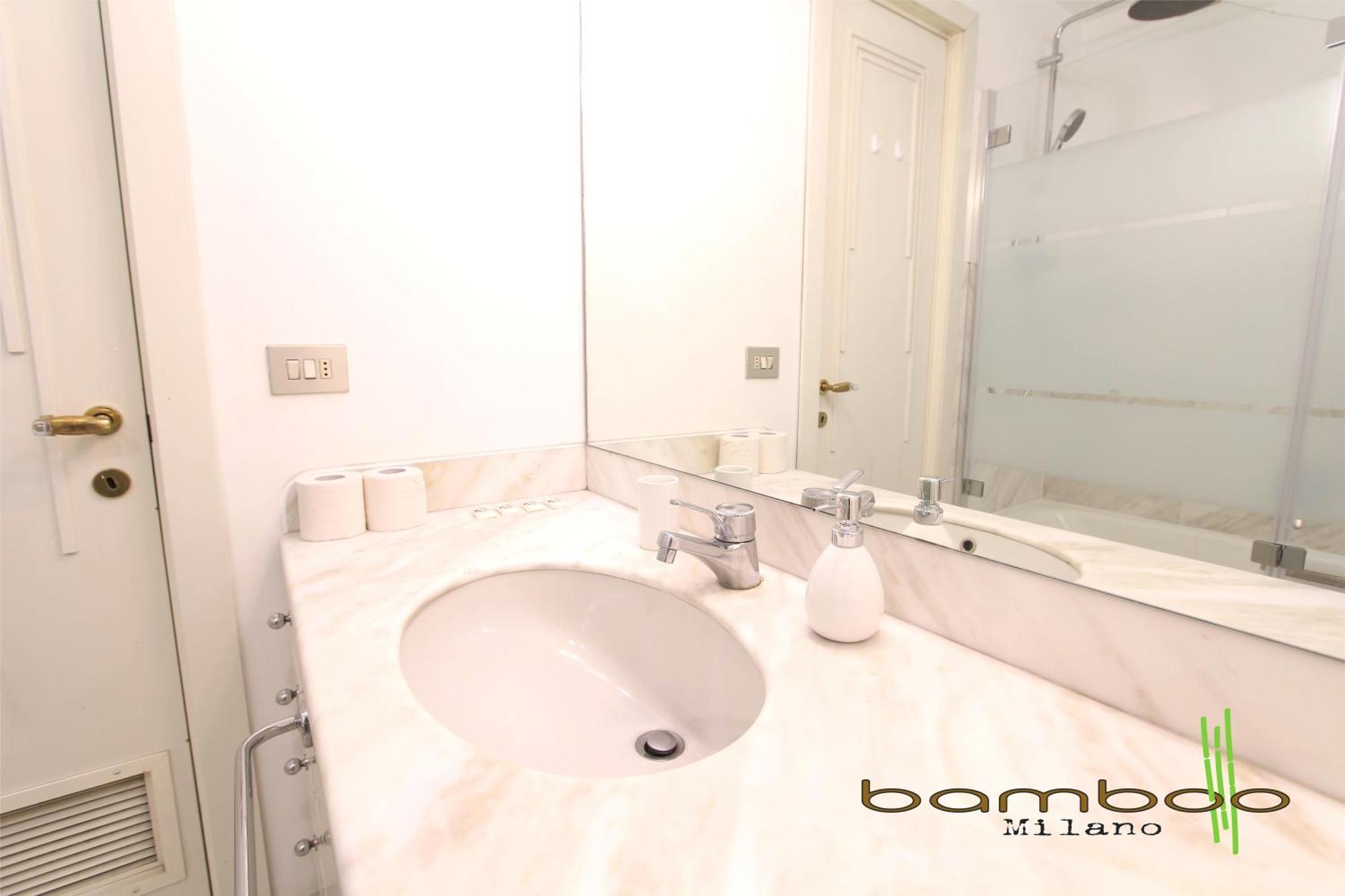 Bamboo Milano Unione Top Class Exterior foto